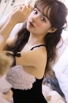 新婚教师李丽华